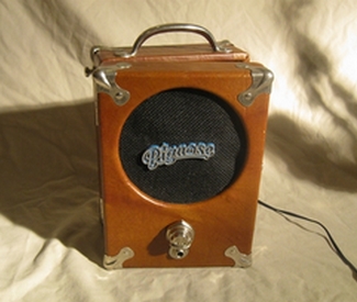 Pignose 7-100 portable amplifier